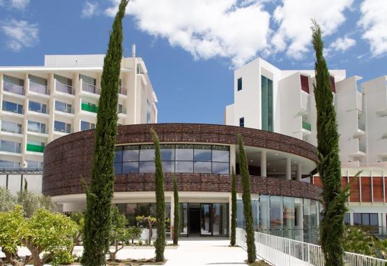 Higueron Hotel Malaga, Curio collection by Hilton  Fuengirola Spania