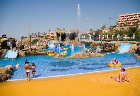 Holiday World Village Hotel Benalmadena Spania