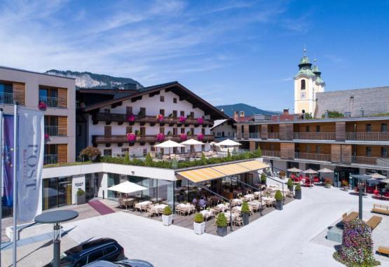 Hotel & Wirtshaus Post  St. Johann in Tirol Austria