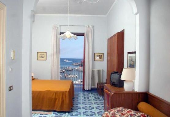 Hotel La Bussola Amalfi Italia