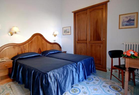Hotel La Bussola Amalfi Italia