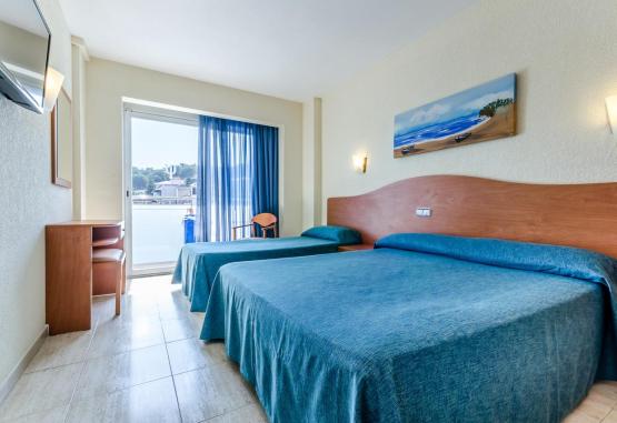 Hotel Mar Blau Calella Spania