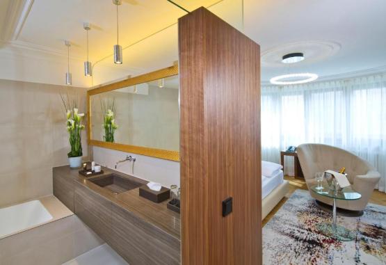 Hotel Maximilian  Innsbruck Austria