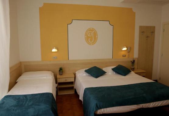 Hotel New Jolie  Rimini Italia