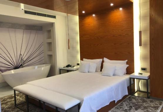 Hotel Palace  Vlore Regiunea Albania