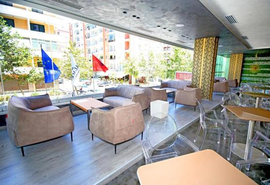 Hotel Palace  Vlore Regiunea Albania