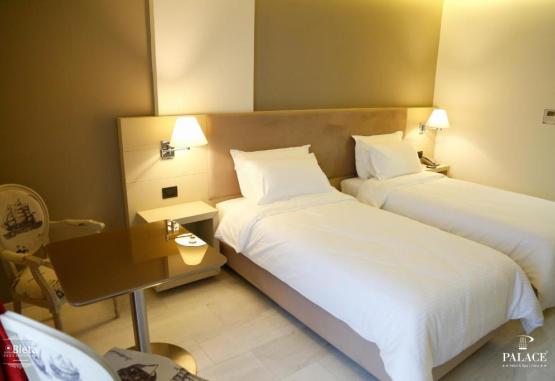Hotel Palace  Vlore Regiunea Albania
