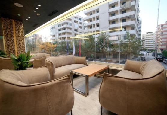 Hotel Palace  Vlore Regiunea Albania
