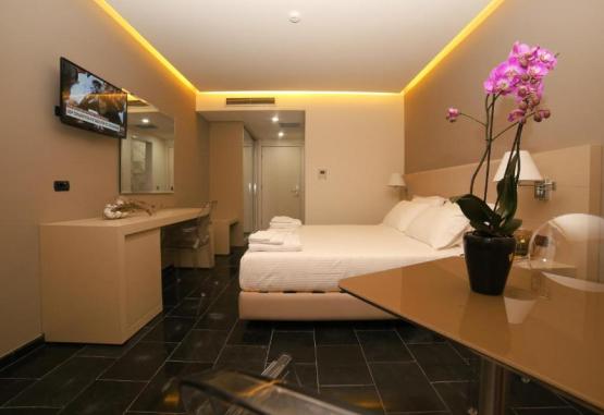 Hotel Palace  Vlore Regiunea Albania