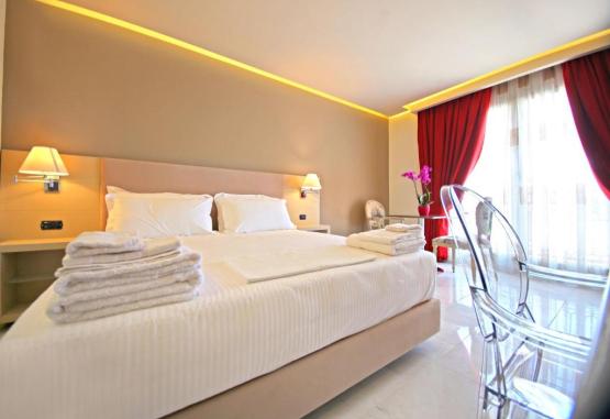 Hotel Palace  Vlore Regiunea Albania