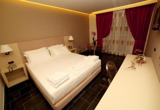 Hotel Palace  Vlore Regiunea Albania