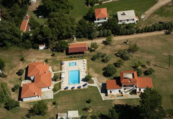 GREEN MEADOW  Skiathos Grecia