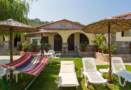 Michalis Studios - Troulos  Skiathos Grecia