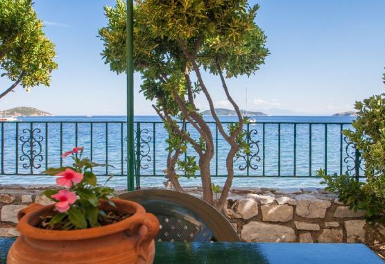 Roula Beach Villa - Megali Ammos  Skiathos Grecia
