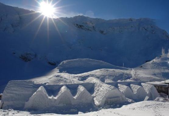 Hotel of Ice  Transfagarasan Romania