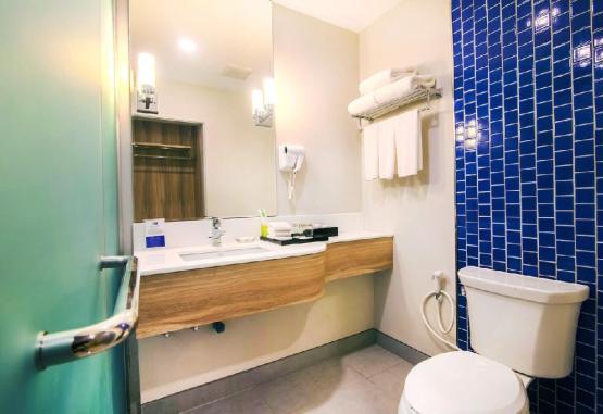 Holiday Inn Express   Krabi Regiunea Thailanda