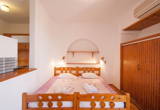 Zaharo - Troulos  Skiathos Grecia