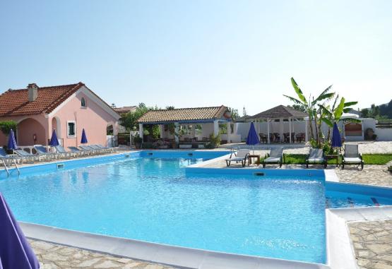 Tassos Apartments   Insula Corfu Grecia