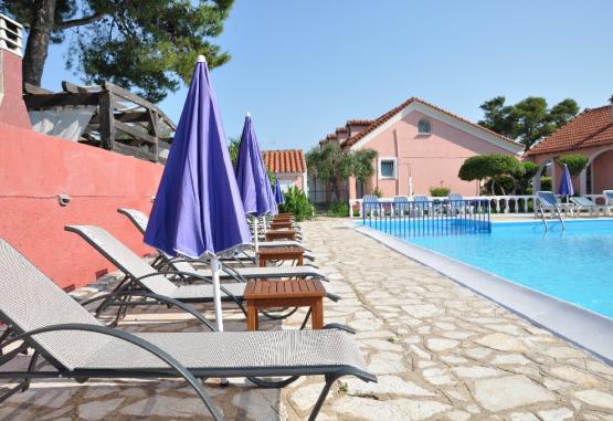 Tassos Apartments   Insula Corfu Grecia