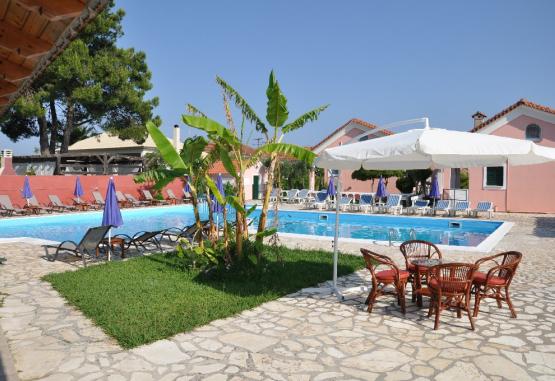 Tassos Apartments   Insula Corfu Grecia