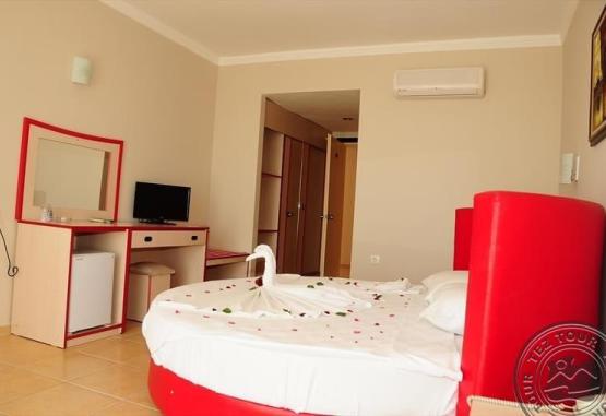 MISTRAL HOTEL MALIA  Heraklion Grecia