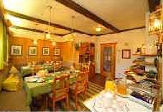 Pension Alpenrose Kaprun Austria