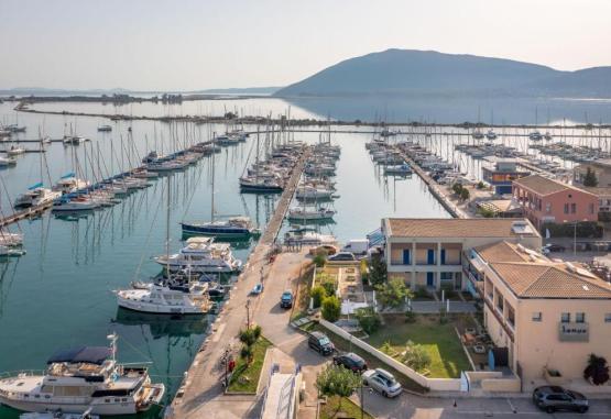 Ianos Bay Lefkada  Insula Lefkada Grecia