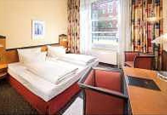 Hotel Victor's Residenz Hotel Berlin Tegel  Berlin Germania
