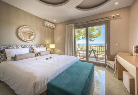 Koukounaria Hotel and Suites  Insula Zakynthos Grecia