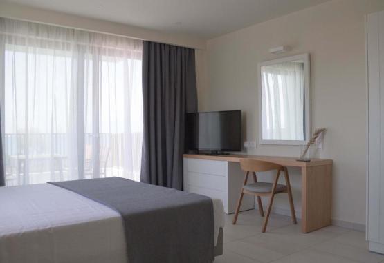 Kyma Suites  Insula Corfu Grecia