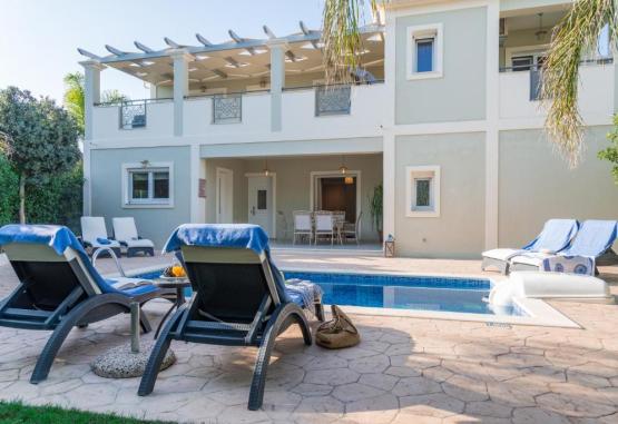 Mamfredas Luxury Resort  Insula Zakynthos Grecia