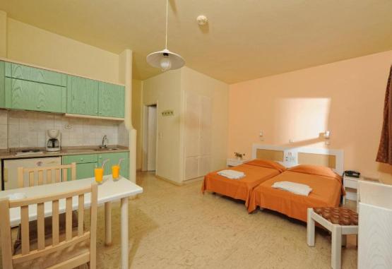 Manolis Apartments  Heraklion Grecia