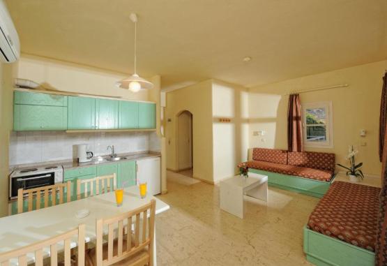 Manolis Apartments  Heraklion Grecia