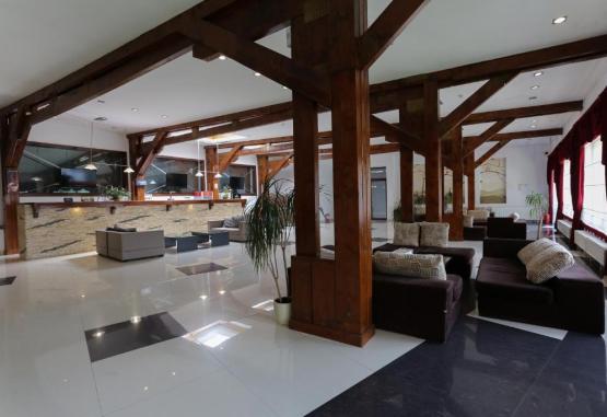 Mistral Resort  Moieciu Romania