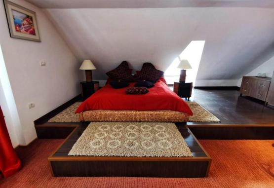 Mistral Resort  Moieciu Romania