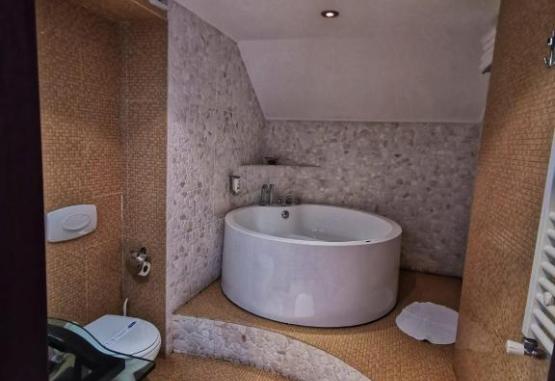 Mistral Resort  Moieciu Romania