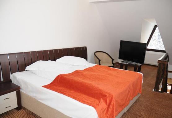 Mistral Resort  Moieciu Romania