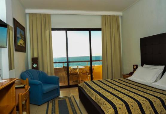 New York  Vlore Regiunea Albania