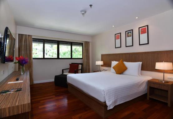 Novotel Phuket Surin Beach Resort  Phuket Regiunea Thailanda