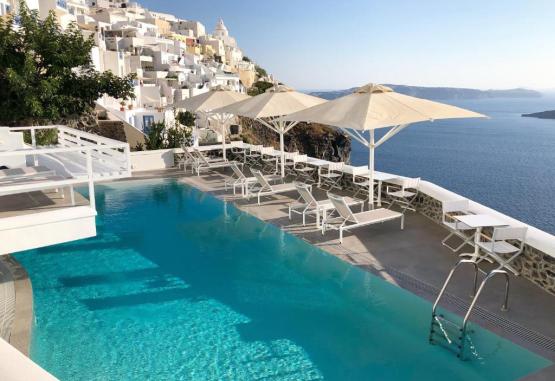 Panorama Studios and Suites  Insula Santorini Grecia