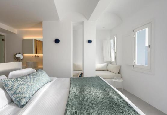 Panorama Studios and Suites  Insula Santorini Grecia