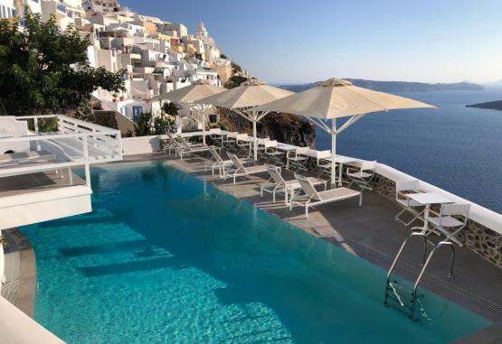 Panorama Studios and Suites  Insula Santorini Grecia