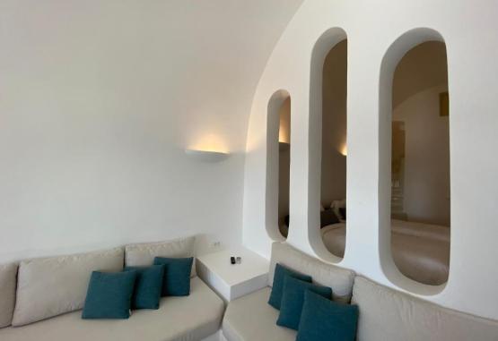 Panorama Studios and Suites  Insula Santorini Grecia