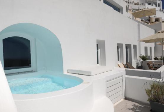 Panorama Studios and Suites  Insula Santorini Grecia