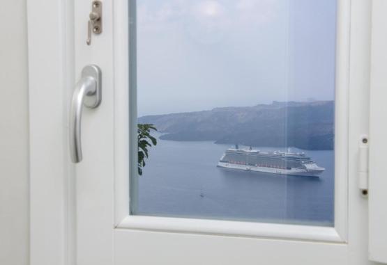 Panorama Studios and Suites  Insula Santorini Grecia