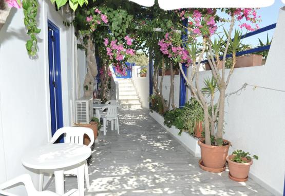 Proteas Hotel  Insula Santorini Grecia