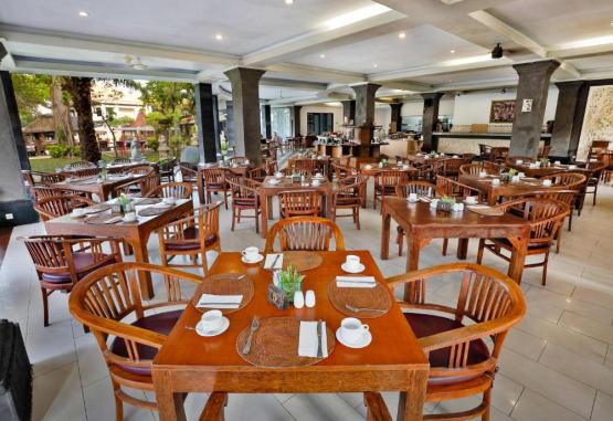 Puri Saron Hotel Seminyak  Bali Indonezia