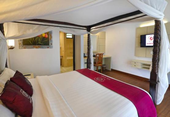 Puri Saron Hotel Seminyak  Bali Indonezia