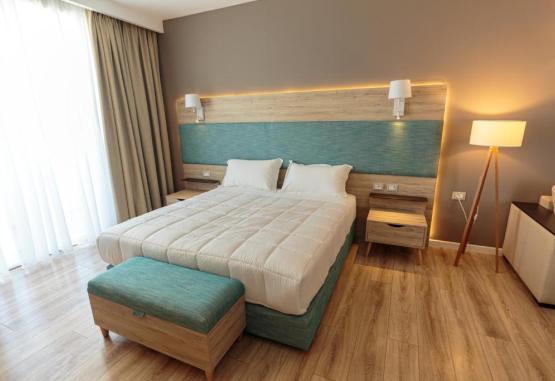Regina Blu  Vlore Regiunea Albania
