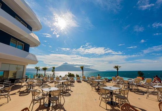 Regina Blu  Vlore Regiunea Albania